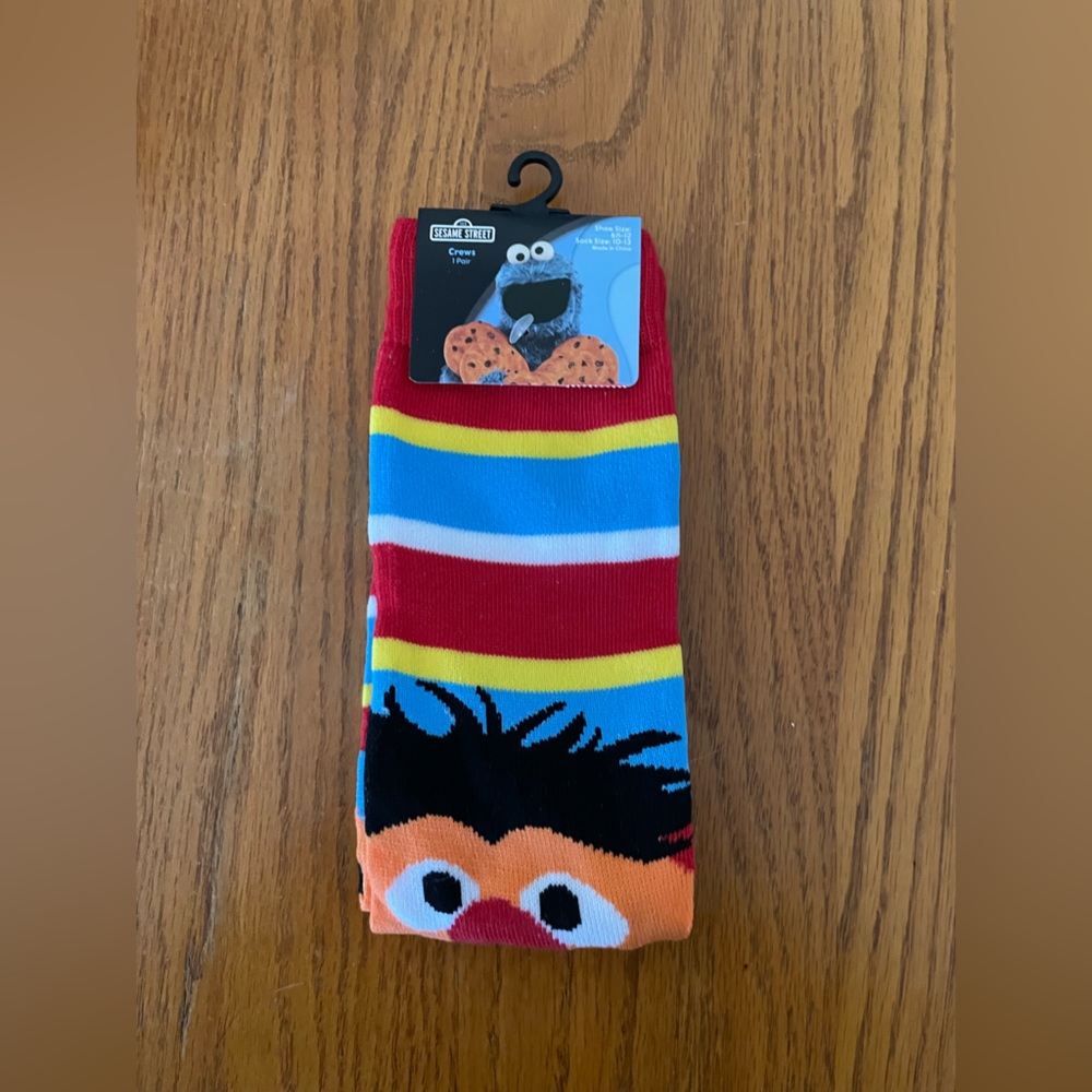 🔥 3/$10 Sesame Street Ernie Adult Colorful Striped Character Socks